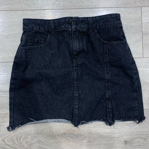 Black Denim Mini Skirt - Picture 5 of 6